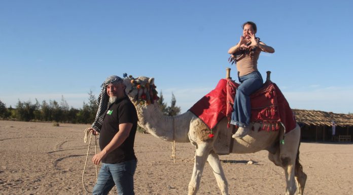 Pustinjski blues: Bljedoliki beduin, ljepotica i blesava deva